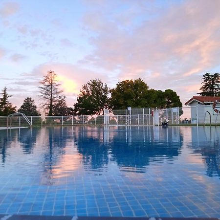Albergue Zaragoza Camping Exterior foto